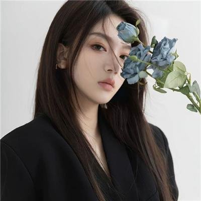 三个女儿把老妈宠翻天